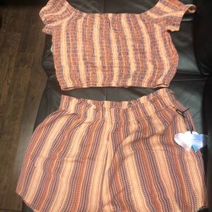 ✨✨✨NEW ORANGE 🍊 PATTERN SHORT SET